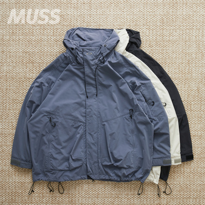 OAKLEY户外机能风连帽尼龙夹克