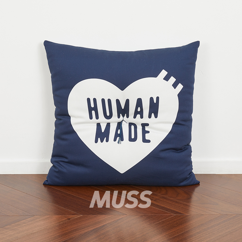 HUMANMADE日产蓝染爱心抱枕靠垫