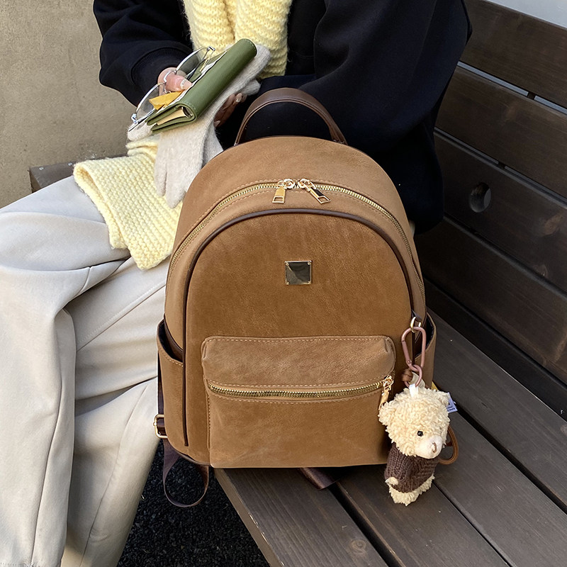 女士旅游轻便双肩包小型耐磨抗造高颜值时尚百搭复古通勤棕色包包