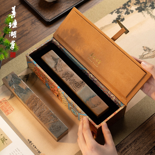 孤品老坑天然原石雕刻创意镇纸