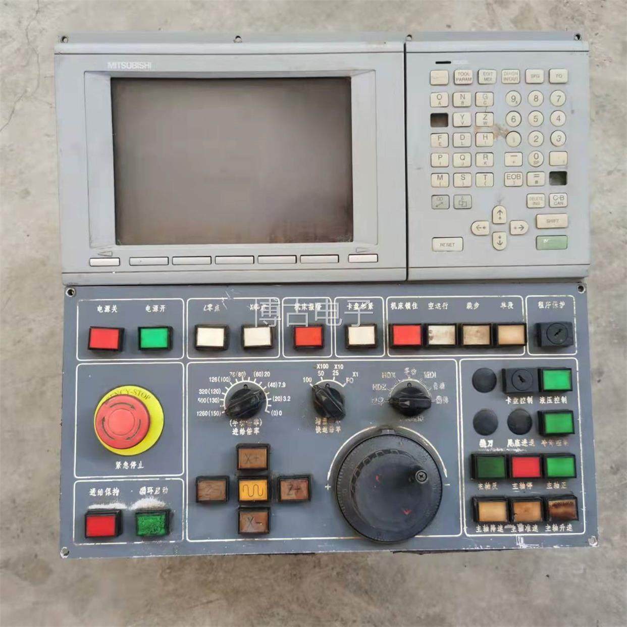 议价售三菱m64显示器器 含rx211c显卡 液晶屏 按键板 副按键板 拆