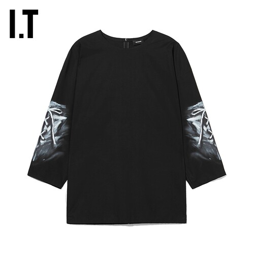 ITWe11Done廓形袖上衣