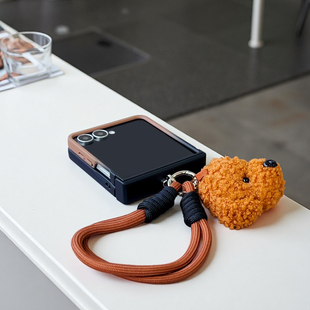 pocket2防摔novaflip挂绳zflip6 P50 7FE套 渐变华为 可爱毛绒适用三星zflip7手机壳全包中轴小米mixflip2时尚