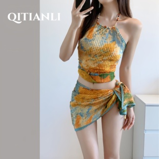 泳衣女高级感泰式绝美油画风比基尼分体三件套性感度假海边泡温泉