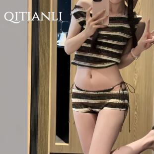 泳衣女新款 高级感复古性感辣妹条纹斜肩比基尼四件套海边度假温泉