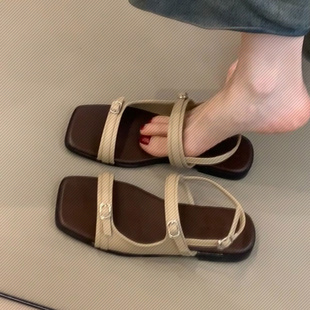 海邊度假配裙子沙灘鞋 女夏新款 設計感一字皮帶扣平底羅馬涼鞋