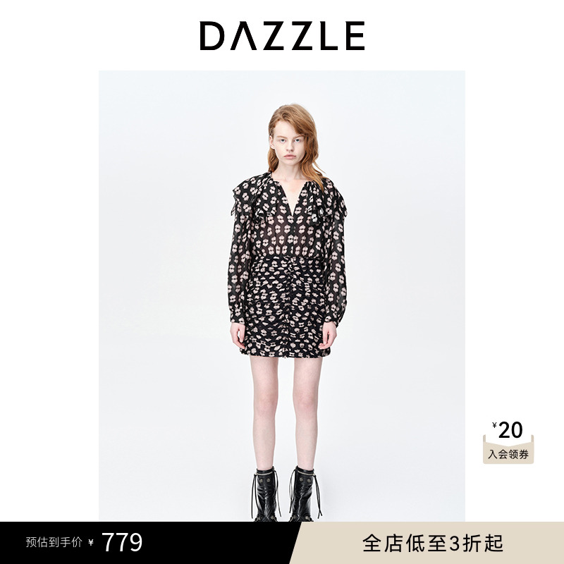 真丝混纺	荷叶边领	抽褶设计