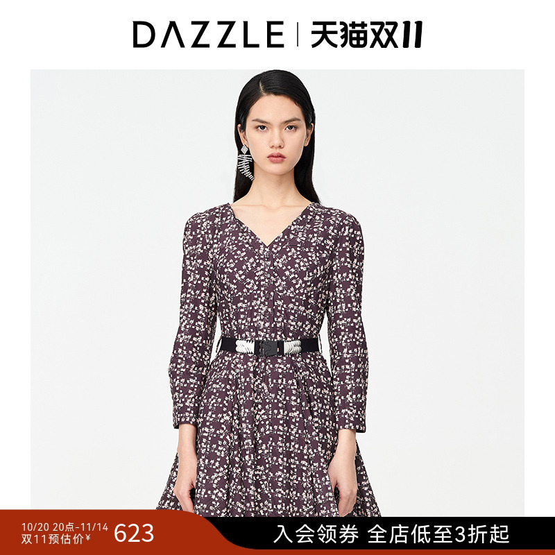 奥莱地素碎花大摆连衣裙DAZZLE