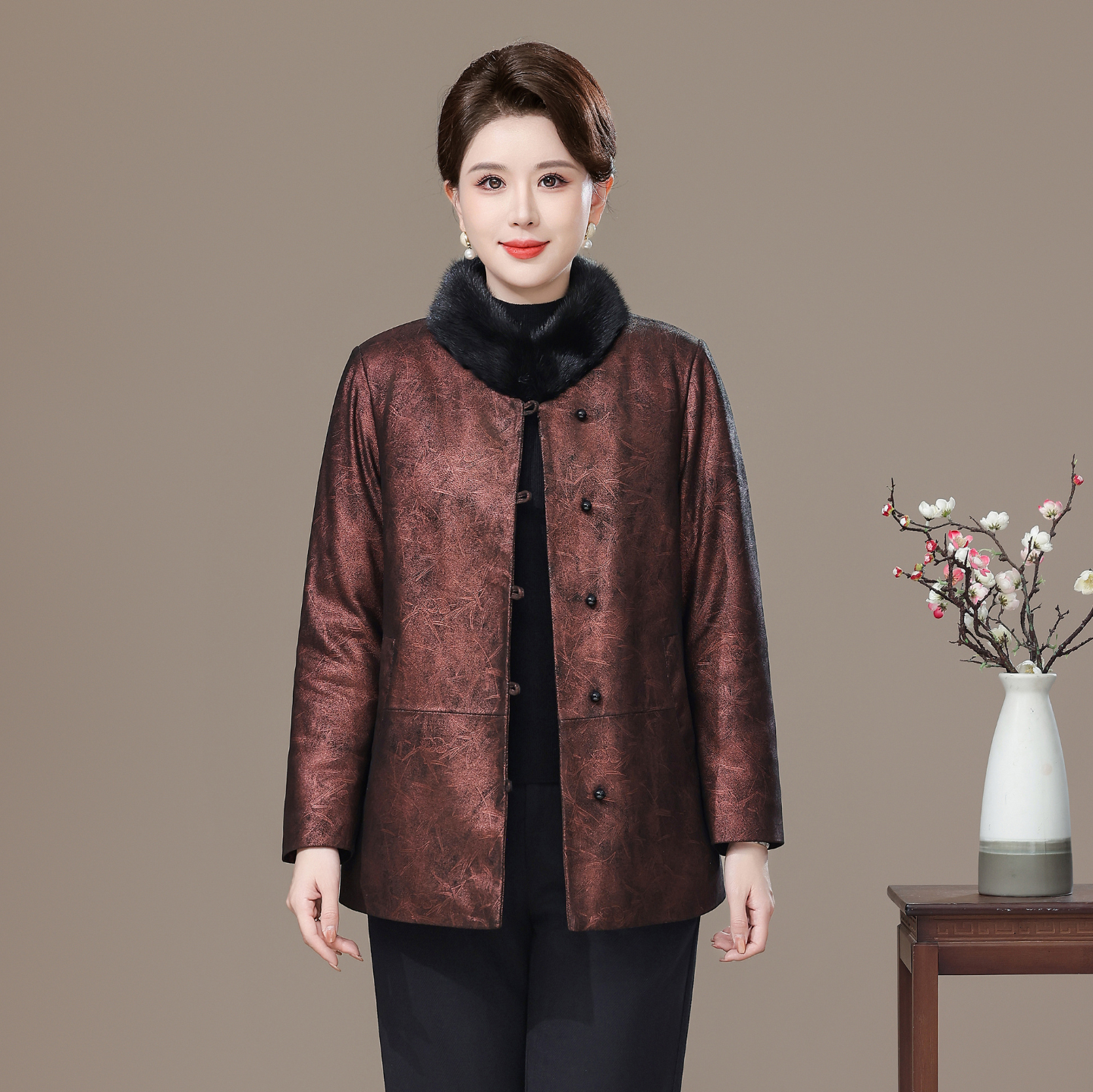 短款海宁皮衣真皮羽绒服女