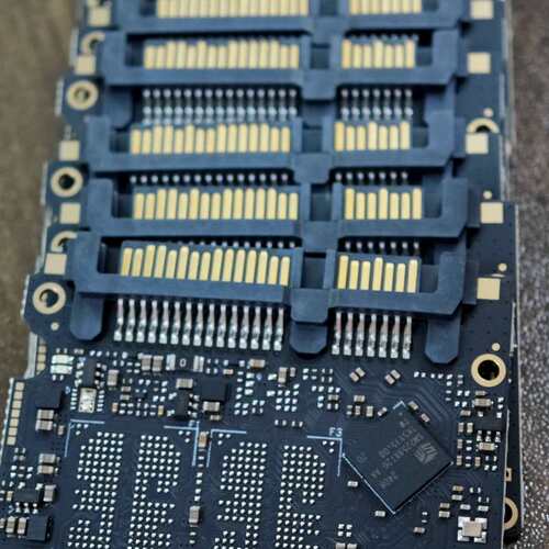 咨询~出上千片SM2259XT2+272主控板，接口类型是SATA