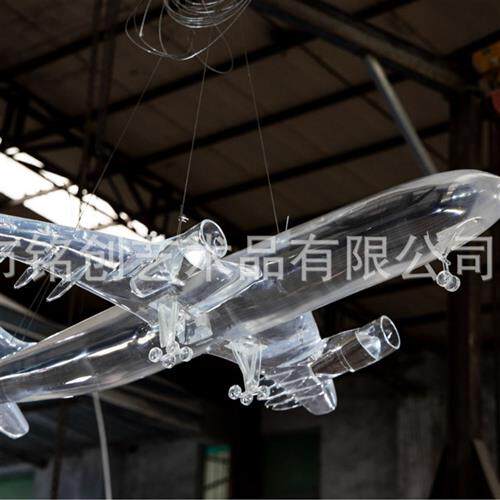 透明树脂艺术装置飞机大模型大型吊装艺术品商场大型艺术装置