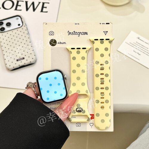 奶黄色大波点适用iwatchs11/10苹果手表表带SE硅胶Applewatchs9/8