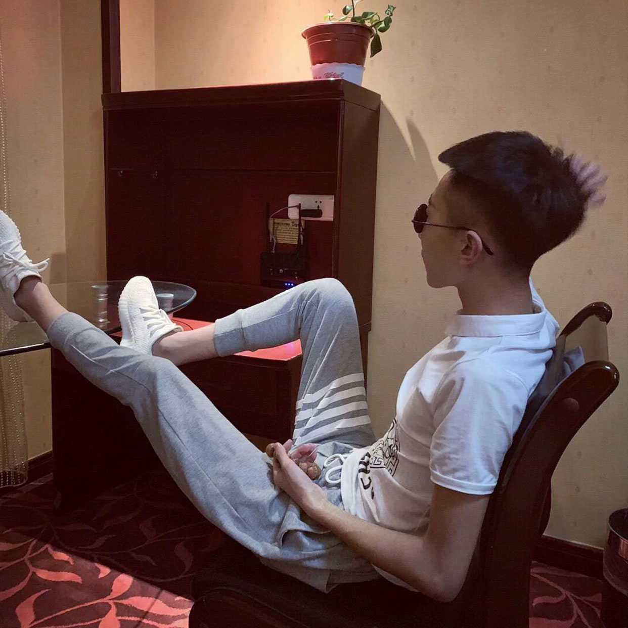 网红修身社会精神小伙休闲西裤