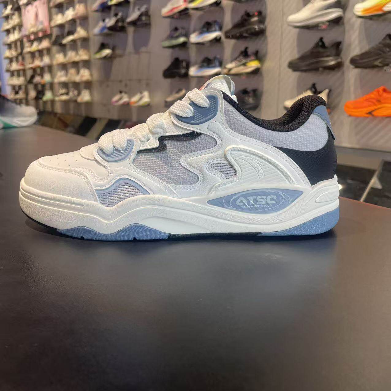 安踏烈焰丨潮流篮球文化板鞋男2026夏季新款撞色运动鞋112628094