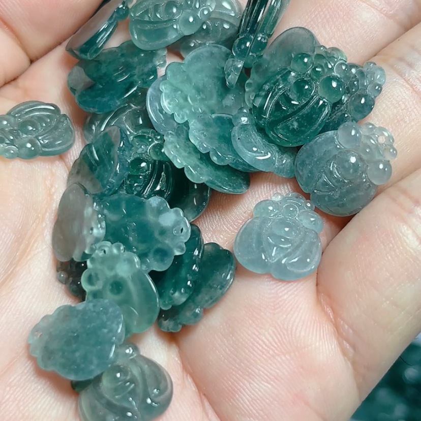 天然A货翡翠吊坠冰底蓝水蜜蜂玉坠配饰挂件正品四会珠宝玉器批发