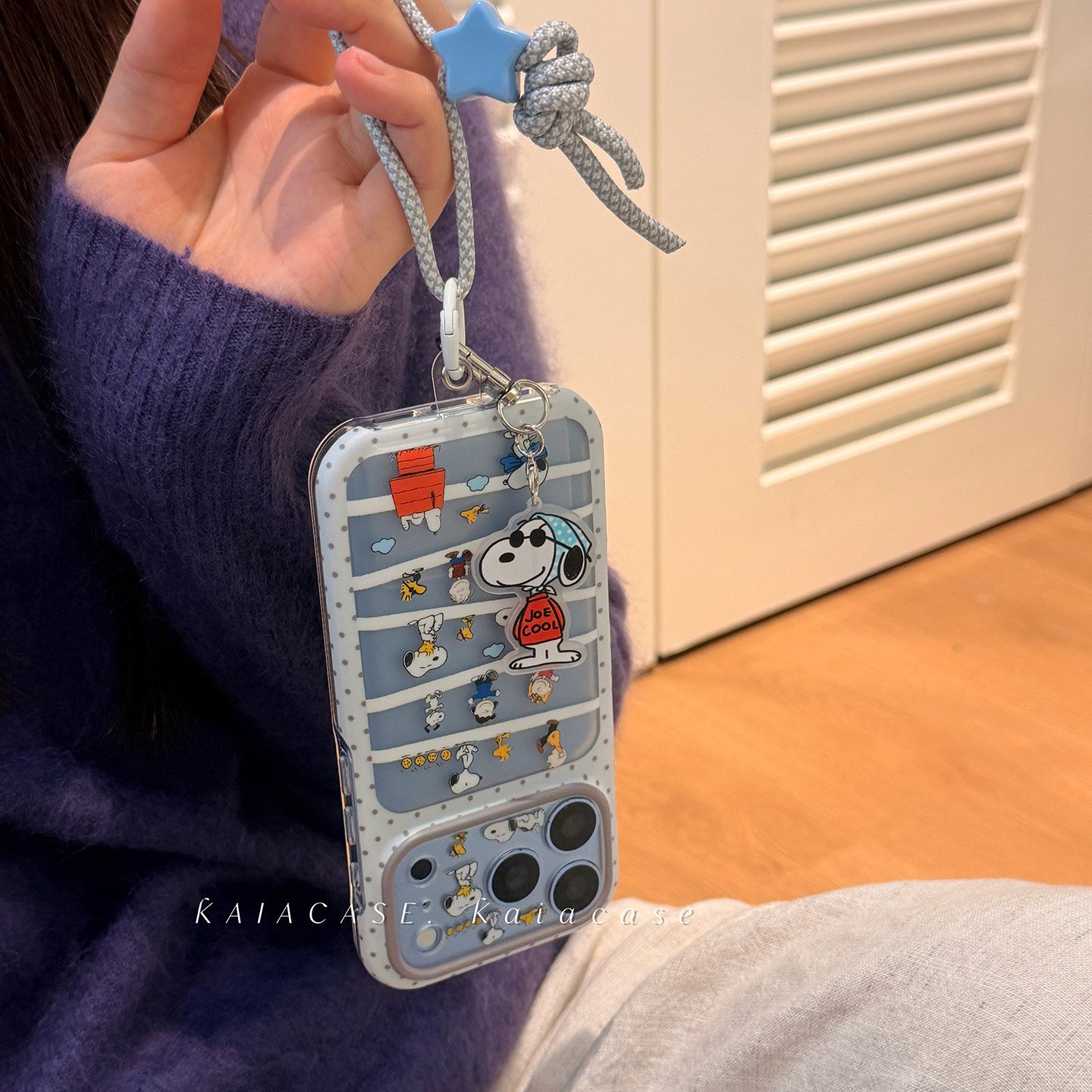 kaia 可爱波点史努比插画适用苹果18promax手机壳iphone18pro新款镂空17带挂绳15女16pm全包17pro防摔手机套