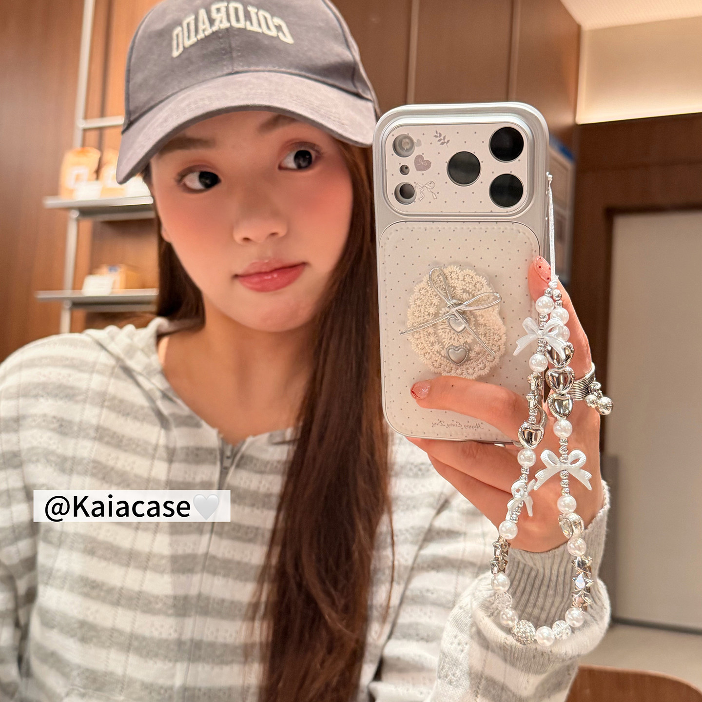 kaia 温柔少女心波点蕾丝蝴蝶结适用苹果17promax手机壳