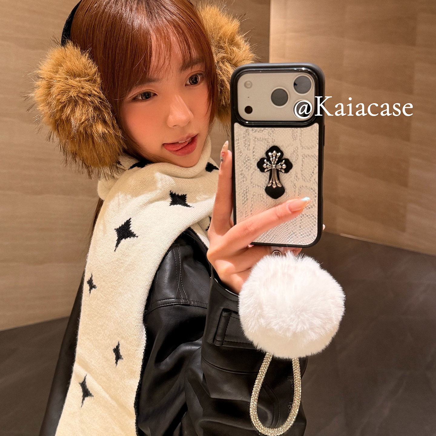 kaia 甜酷高级感蛇皮纹十字架适用苹果17promax手机壳iphone16pro新款17女14pro毛球链条15pro全包防摔手机套,3C数码配件,手机保护套/壳,淘宝优惠券,粉丝福利购,淘宝优惠卷