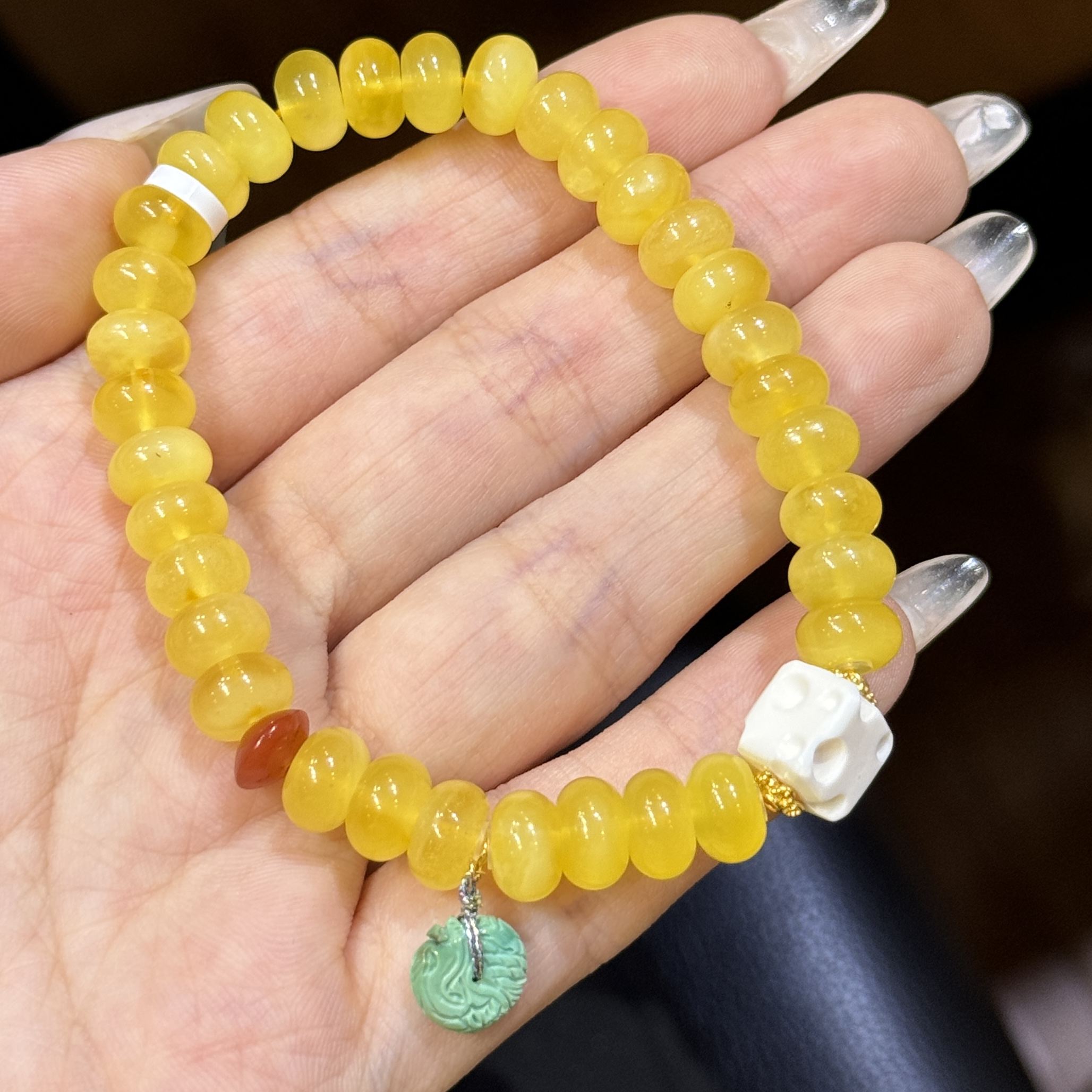 奶酪算盘蜜蜡妖花手链