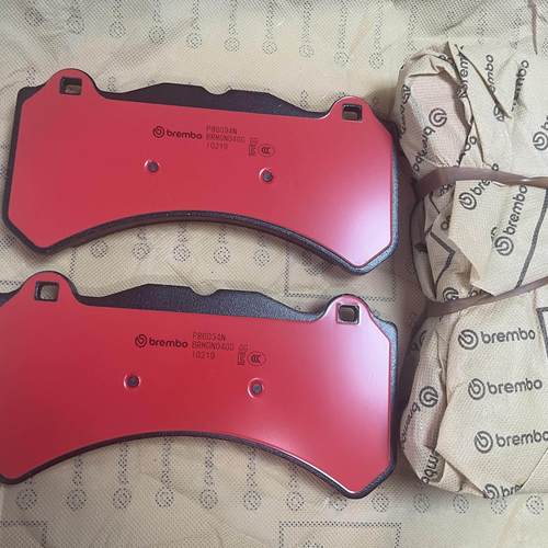 布雷博适配全系改装汽车四/六活塞陶瓷前后刹车片 购买前咨询客服