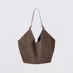 【KIKI CHAU】反绒皮单肩包