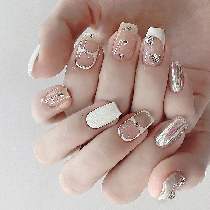 白昼|风靡ins美甲系列简约清冷手工穿戴甲冰透纯欲仙女风美甲