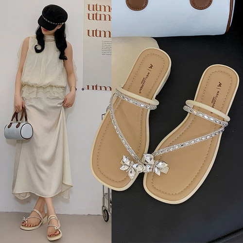 绝美平底水钻拖鞋女夏外穿2026新款仙女风配裙子套趾两穿沙0614k