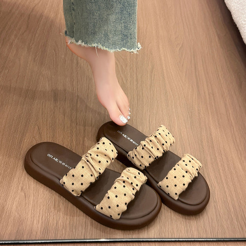 法式复古平底凉拖鞋鞋女夏外穿2026新款巨好看波点配裙子凉0625k