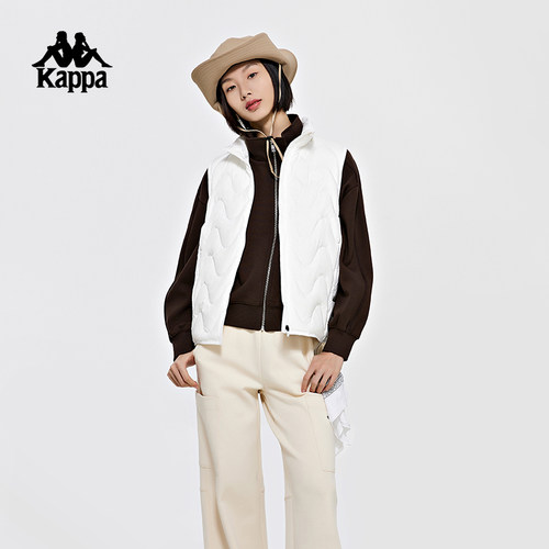 立领设计 徽章标识 简约易搭