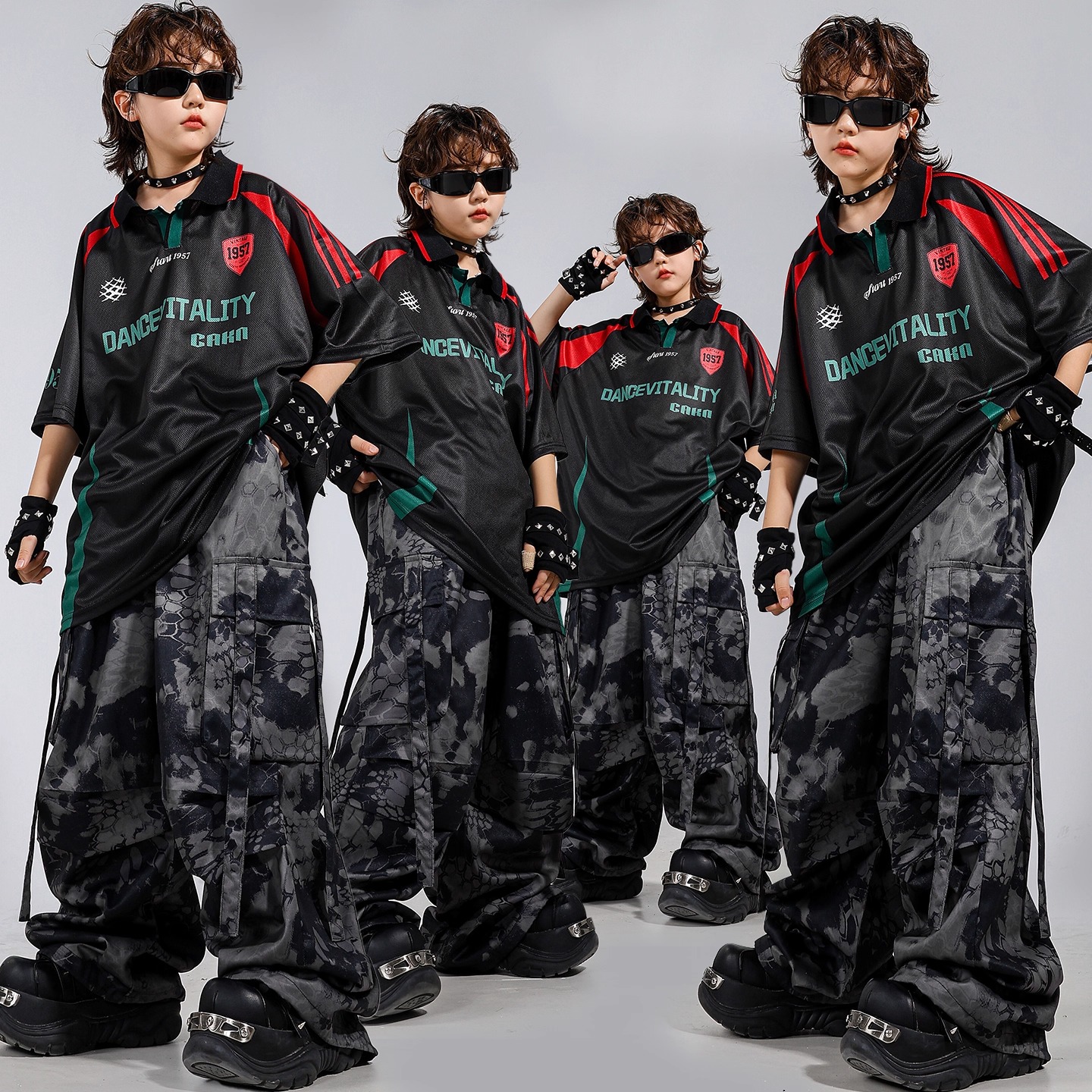 街舞儿童潮服男童嘻哈HIPHOP表演服女童爵士舞服装工装裤演出服夏