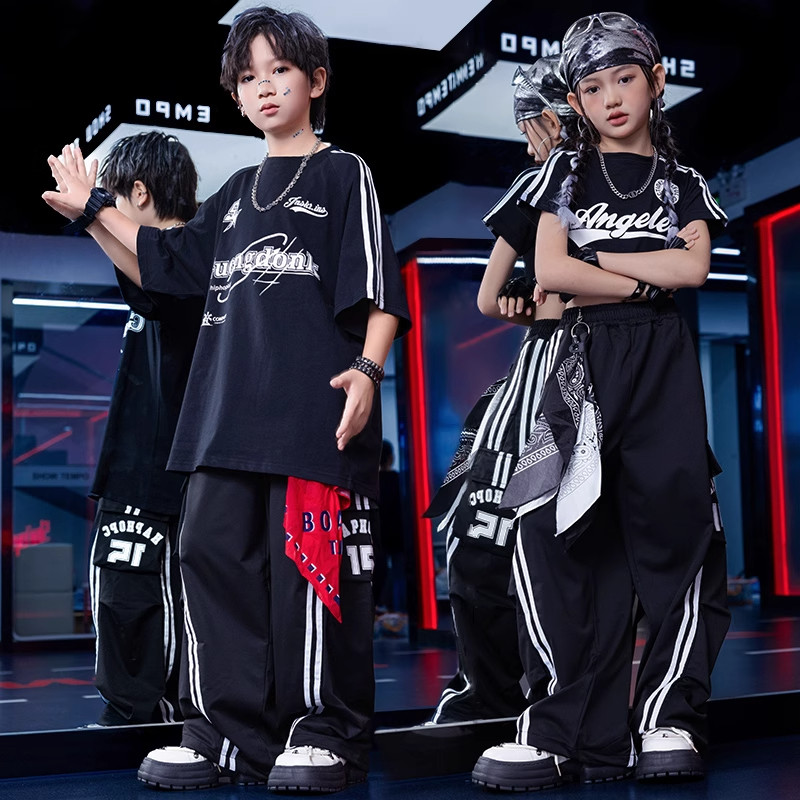 儿童街舞潮服男童嘻哈工装潮裤女童爵士舞表演服少儿个性走秀潮服
