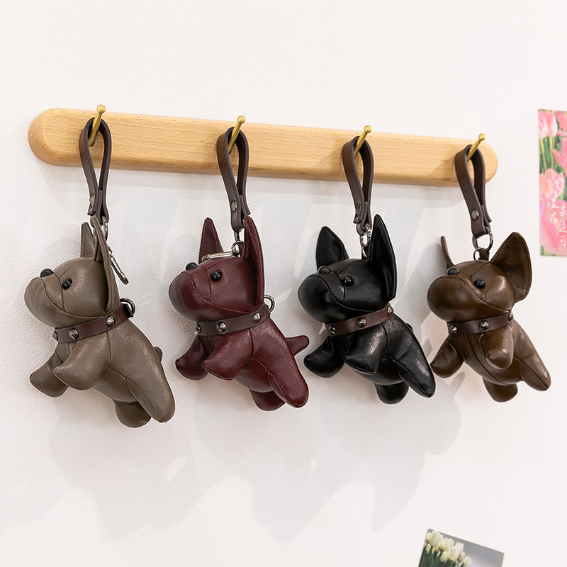 可爱斗牛犬公仔皮革挂件钥匙扣创意小狗书包吊坠挂饰法斗公仔玩偶