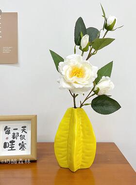 杨桃陶瓷花瓶山茶花仿真花插花器
