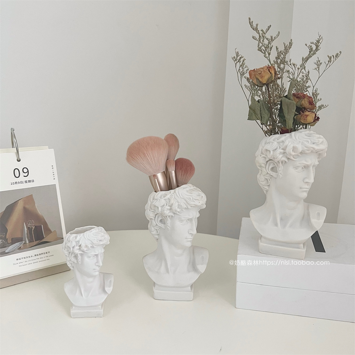 ins风大卫雕像花插桌面摆件化妆刷收纳笔筒花瓶艺术插瓶拍照道具