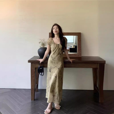 2025新款女夏大码微胖风情万种裙绿岛花园复古清冷碎花晕染连衣裙