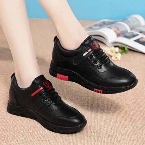 2026新款休闲妈妈鞋女深口旅游单鞋时尚平底软底舒适中老年小皮鞋