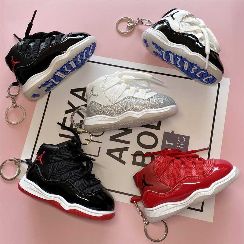 创意aj钥匙扣篮球鞋立体鞋模包包挂件男女生日礼物乔11小鞋子挂饰