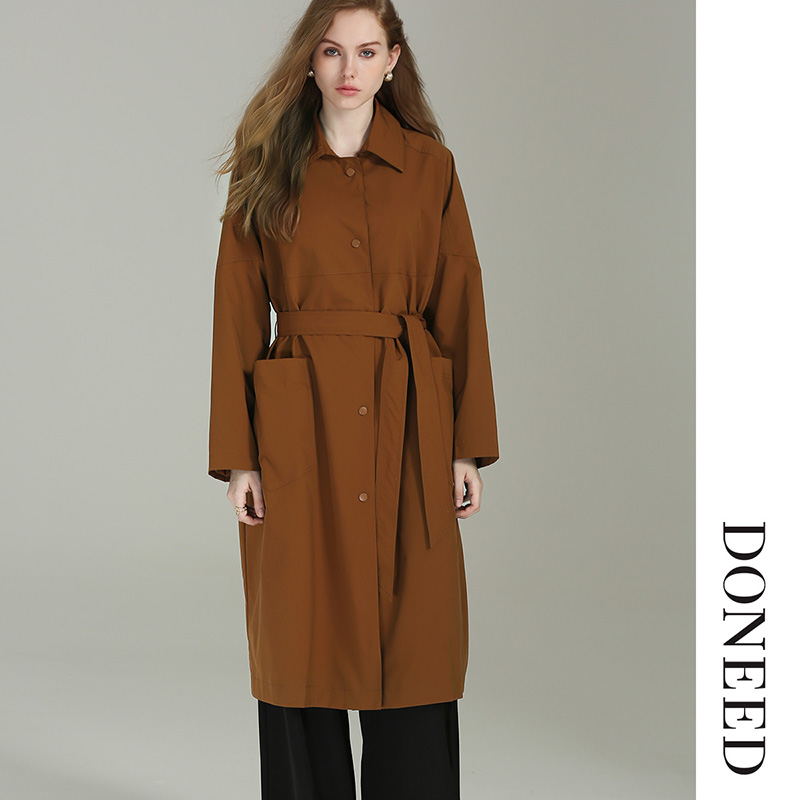 配腰带按扣分割袖开叉外套风衣女