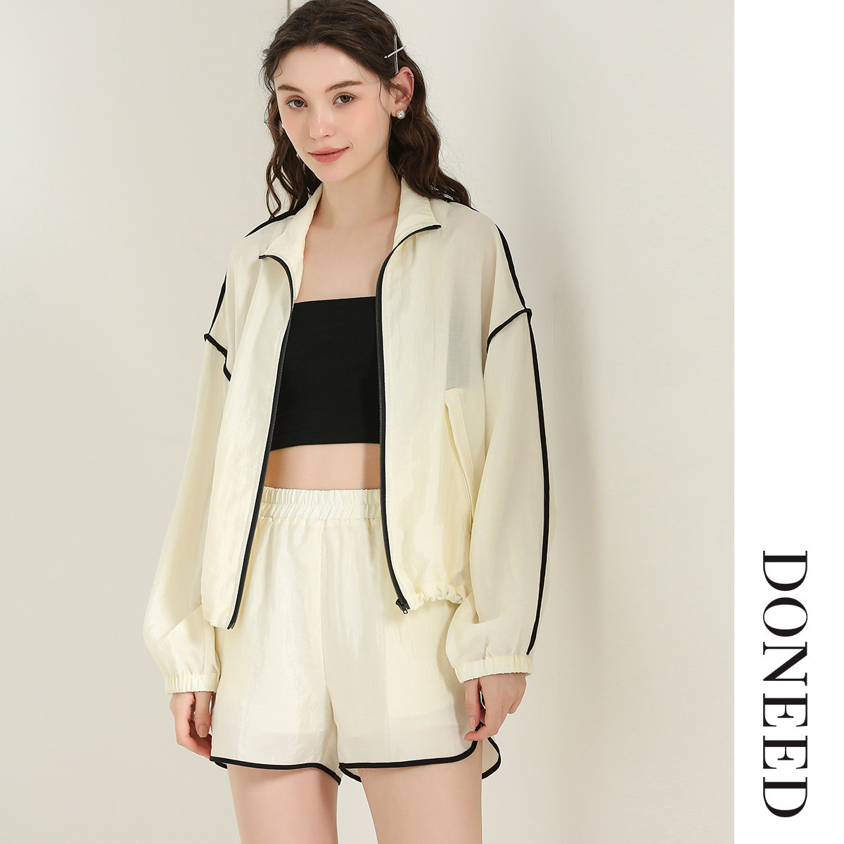 DONEED夏款减龄运动风活力套装薄款长袖外套松紧腰短裤两件套女
