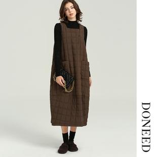 DONEED2025秋冬款时尚简约提花设计口袋无袖夹棉长款背心连衣裙女