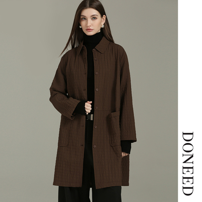 时尚休闲肌理感翻领单排扣风衣