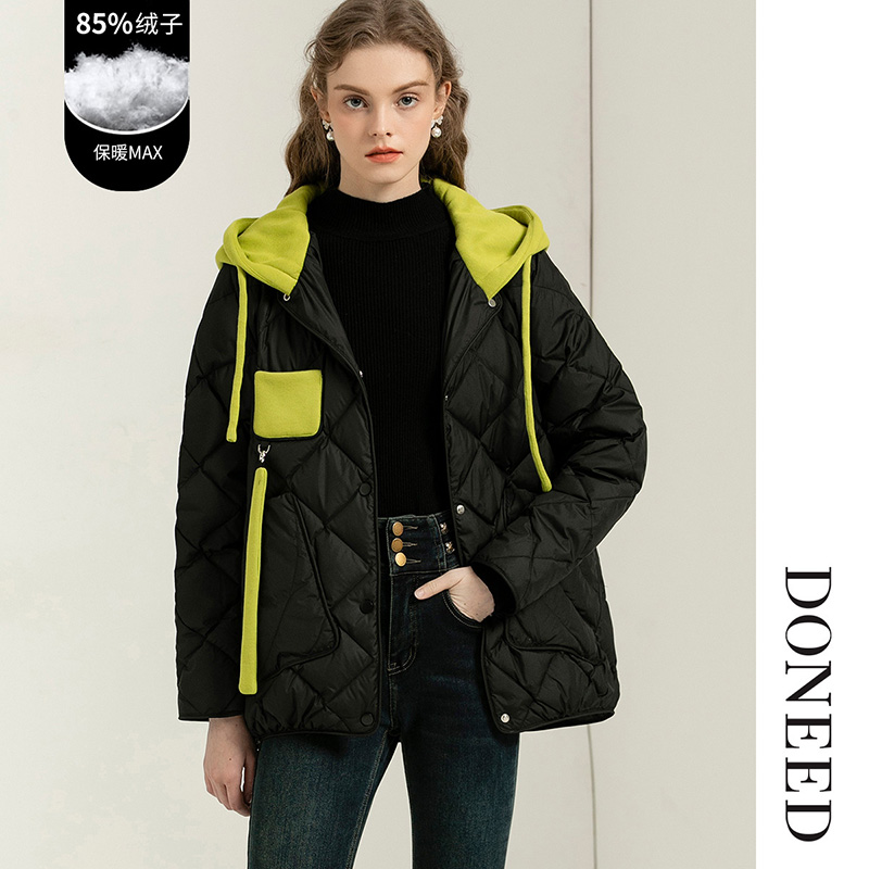 休闲活力拼接连帽保暖绗格羽绒服
