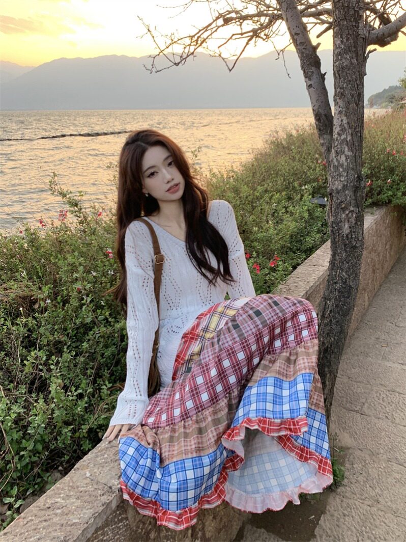 彩色格纹印花拼接半身裙女2026春季新款复古民族风高腰大摆长裙子