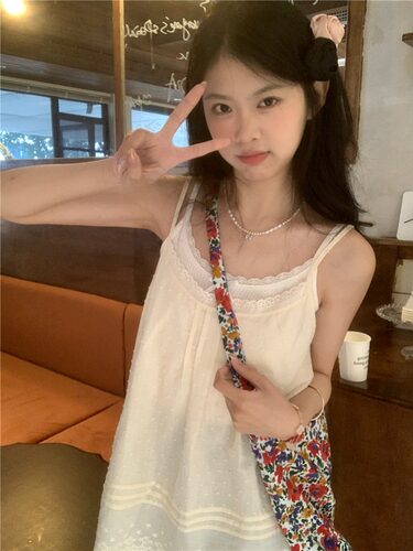 韩系甜美减龄吊带背心女夏季2026新款温柔风小众设计感叠穿上衣潮