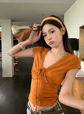 韩系夏季橙色系带V领短袖T恤女新款时尚辣妹修身显瘦百搭上衣小众