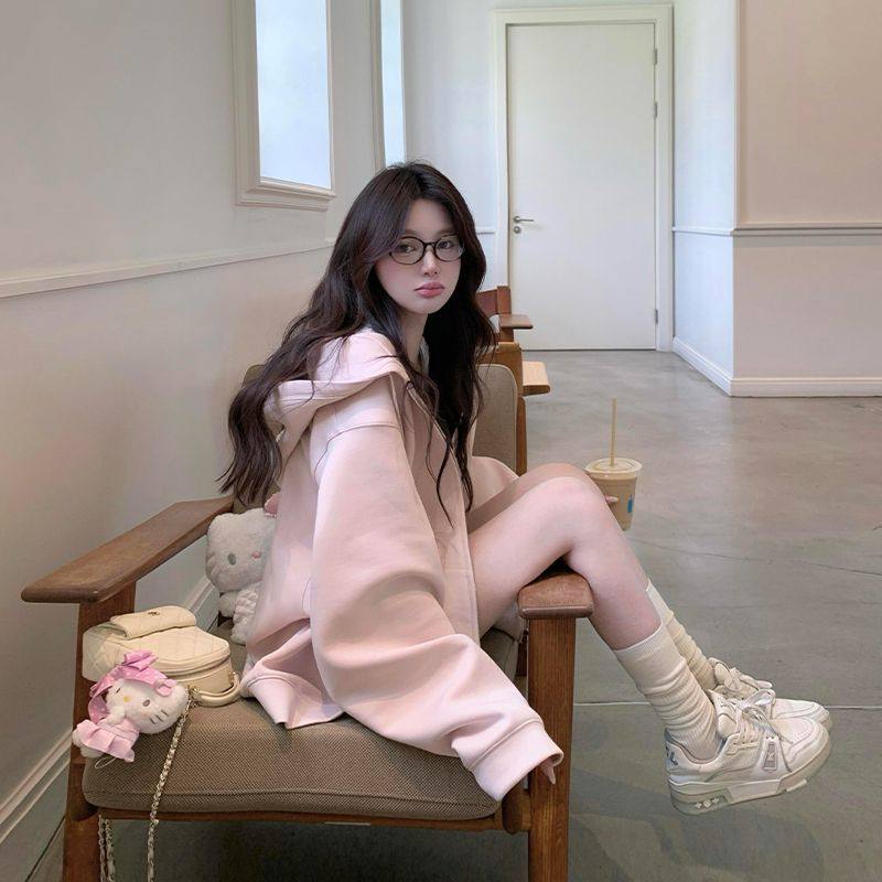 盐系甜美初秋薄款藕粉色连帽卫衣女初秋上衣小众长袖拉链外套开衫