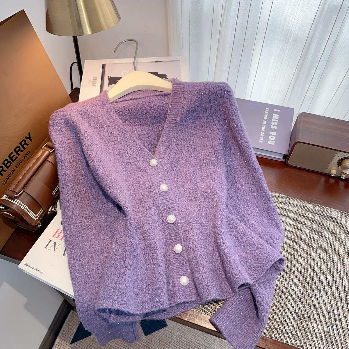 秋冬季小众设计感时尚鱼尾下摆V领法式高级感气质针织开衫毛衣女