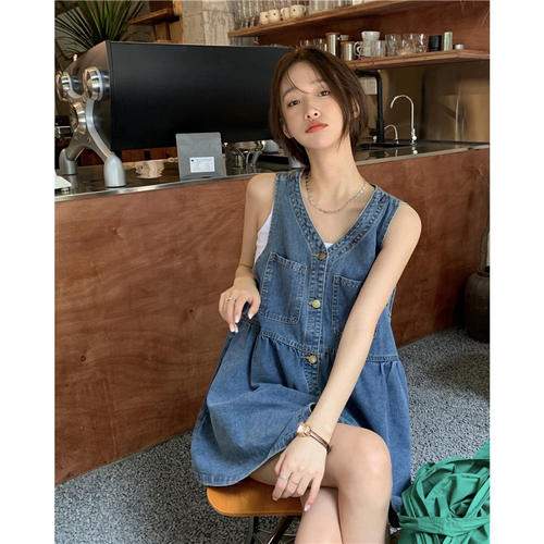 夏季2026新款无袖背心牛仔连衣裙女韩版宽松小个子休闲吊带短裙子