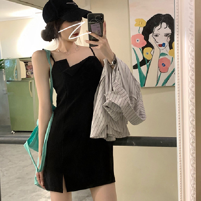 黑色2026网红吊带连衣裙子女夏季新款不规则百搭修身气质打底短裙