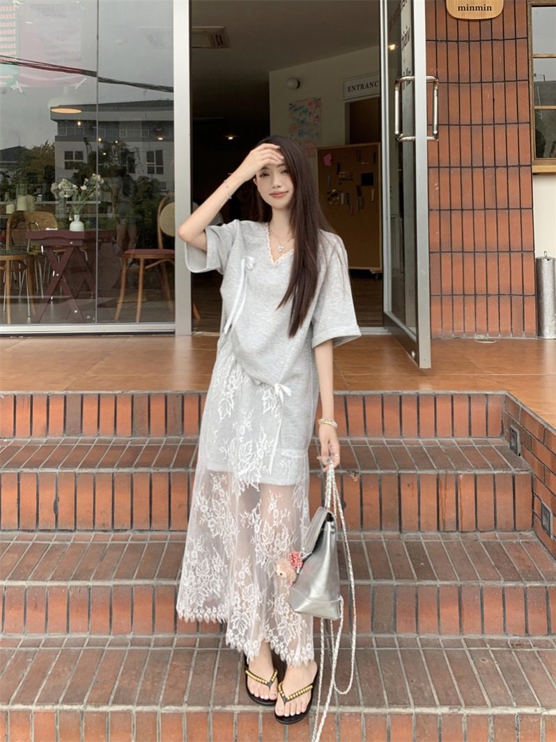 时尚套装女夏季韩系蝴蝶结宽松灰色短袖T恤蕾丝高腰半身裙两件套